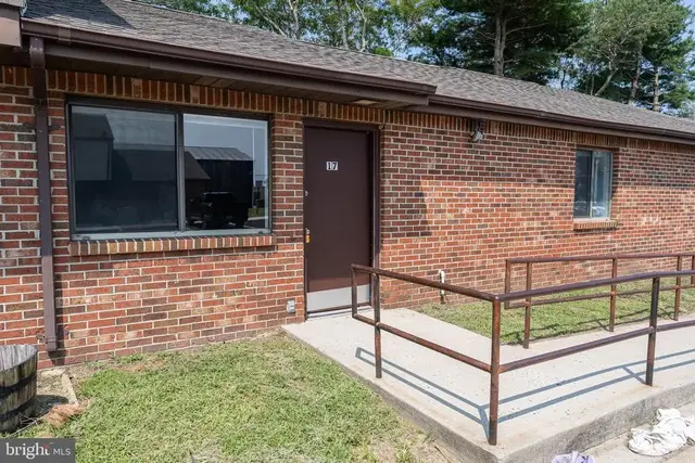 510 S Main St #17, Hurlock