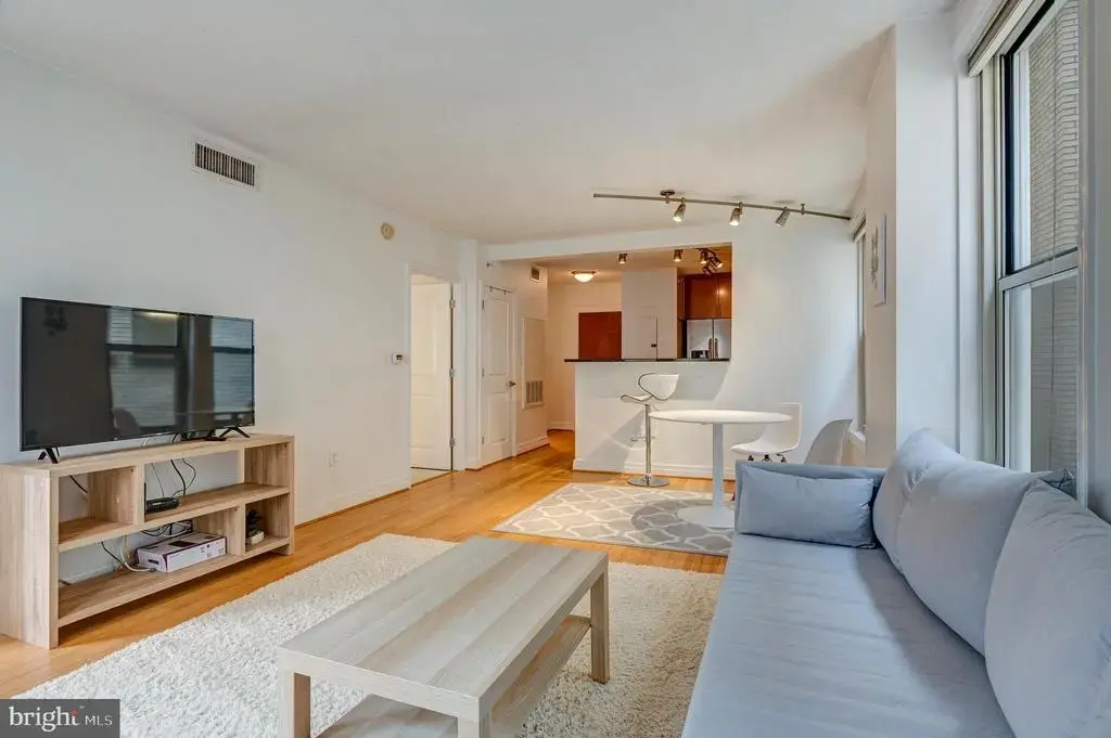 915 E St Nw #1001, WASHINGTON