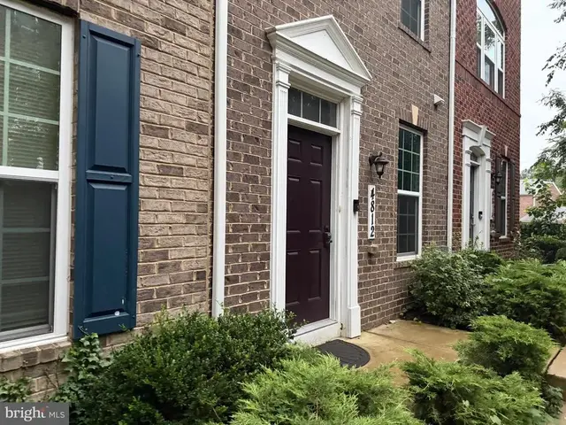 4812 Crest View Dr, Hyattsville