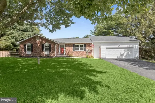2215 Ridgemont Dr, Finksburg