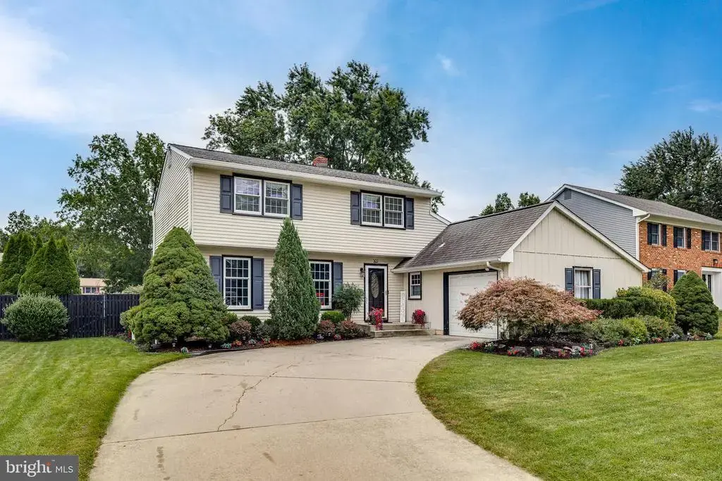 507 Perry Dr, MOUNT LAUREL