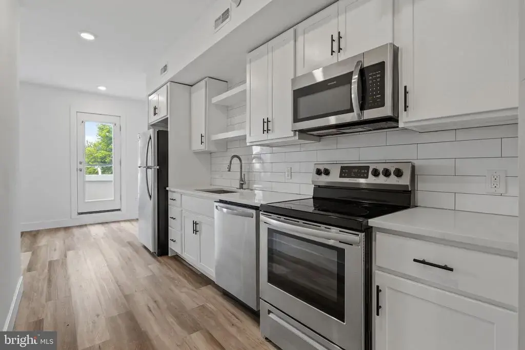 3207 Ridge Ave, PHILADELPHIA