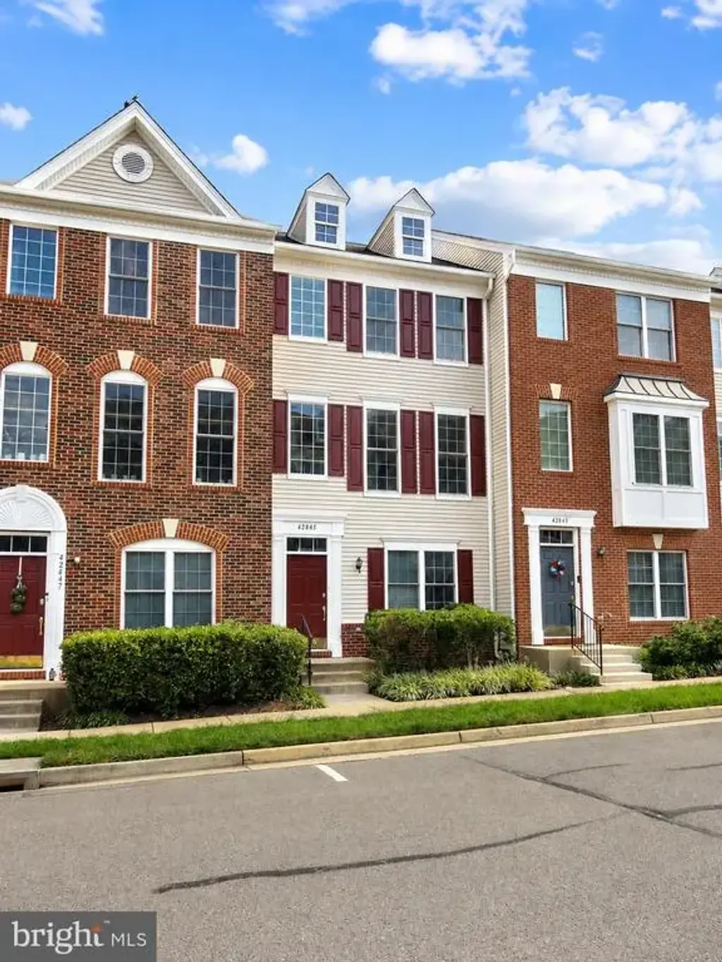 42845 Sykes Ter, CHANTILLY