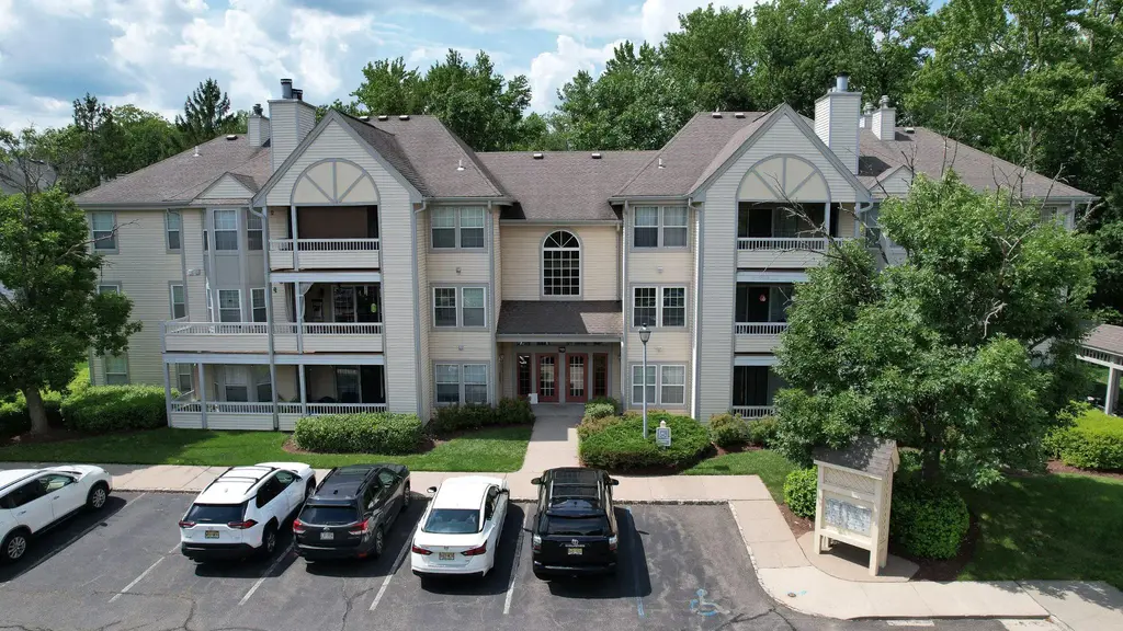 113 Cascade Ct #11, WEST WINDSOR