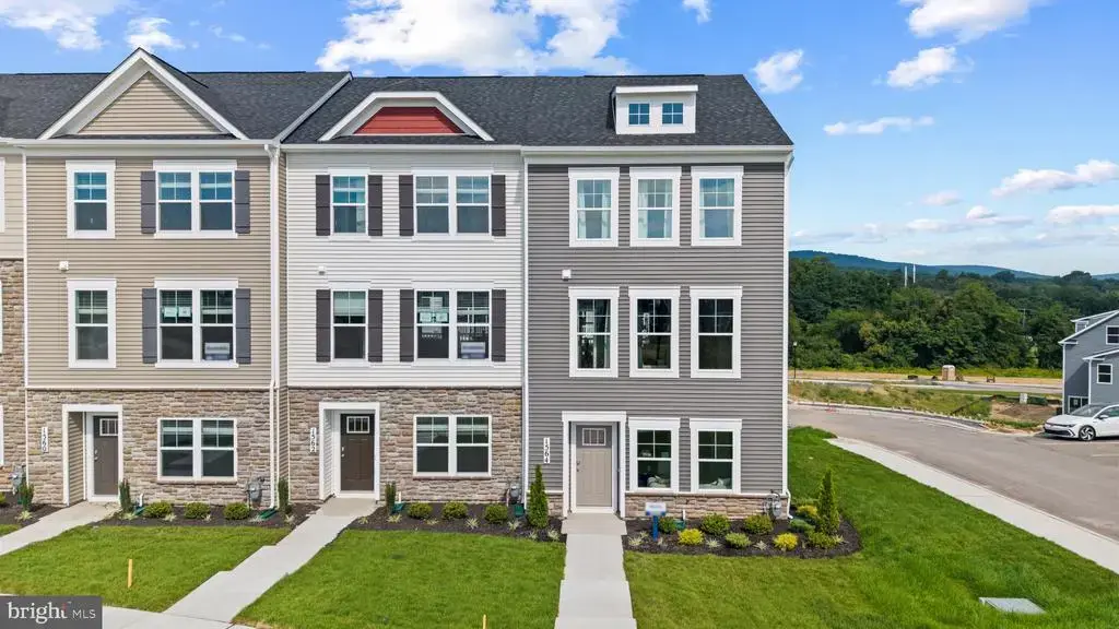 1556 Bentstalk Dr, FREDERICK