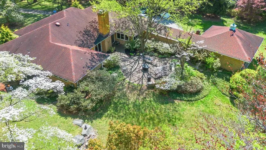 501 Webb Rd, CHADDS FORD