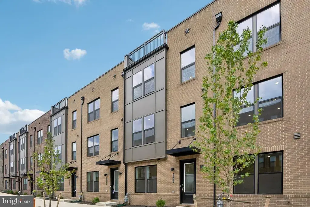 2721 Ferry Bar Dr, BALTIMORE