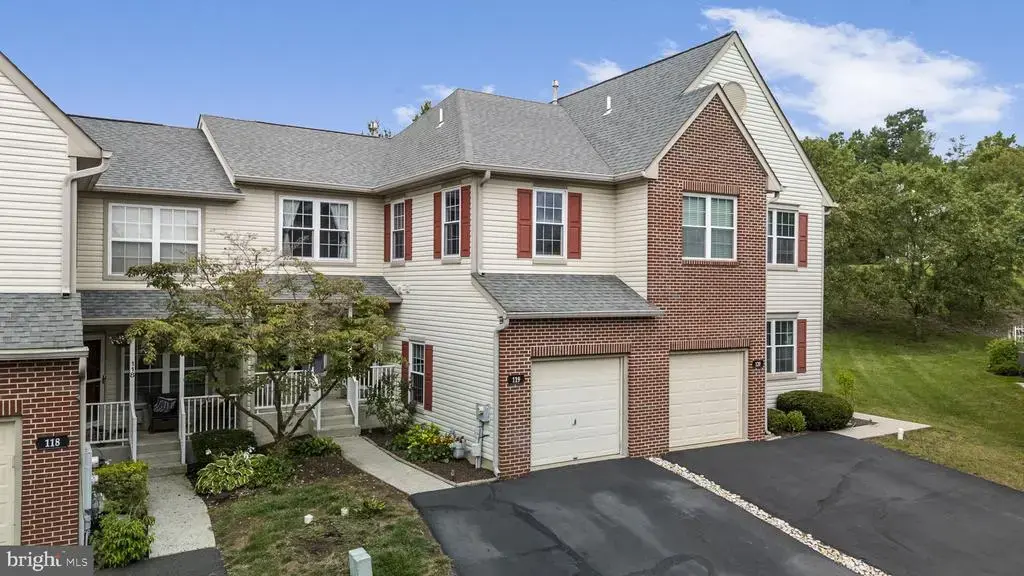 119 Farrington Ct, COLLEGEVILLE