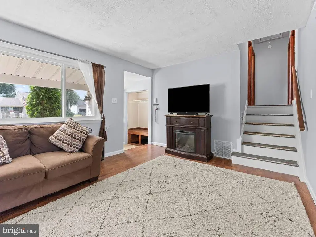 16 Kingsley Rd, SEWELL