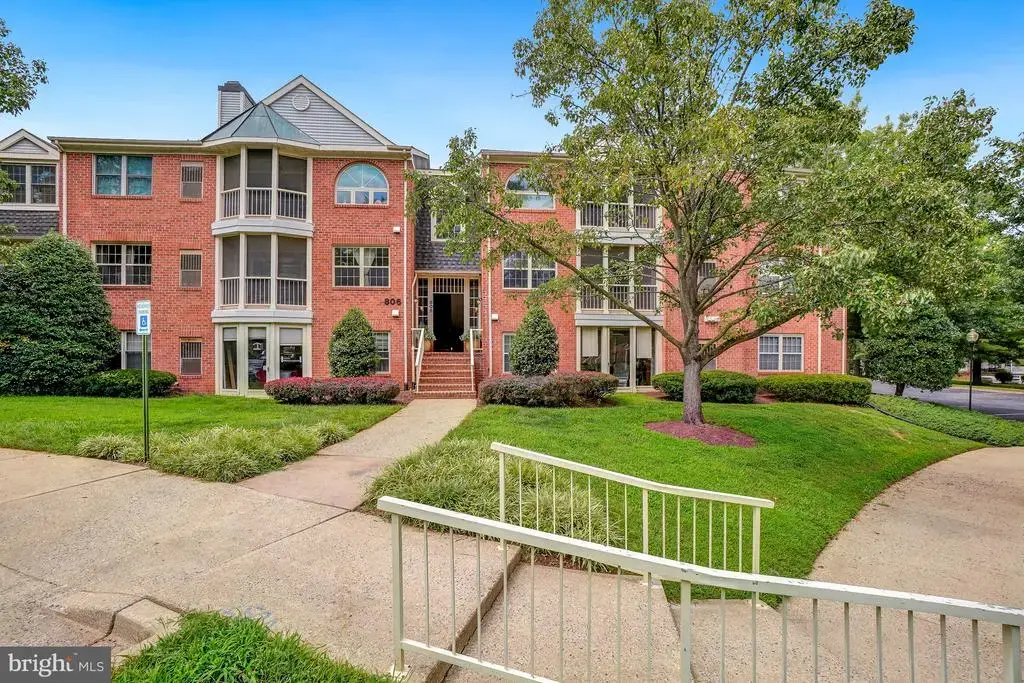 806 Amber Tree Ct #806-303, GAITHERSBURG