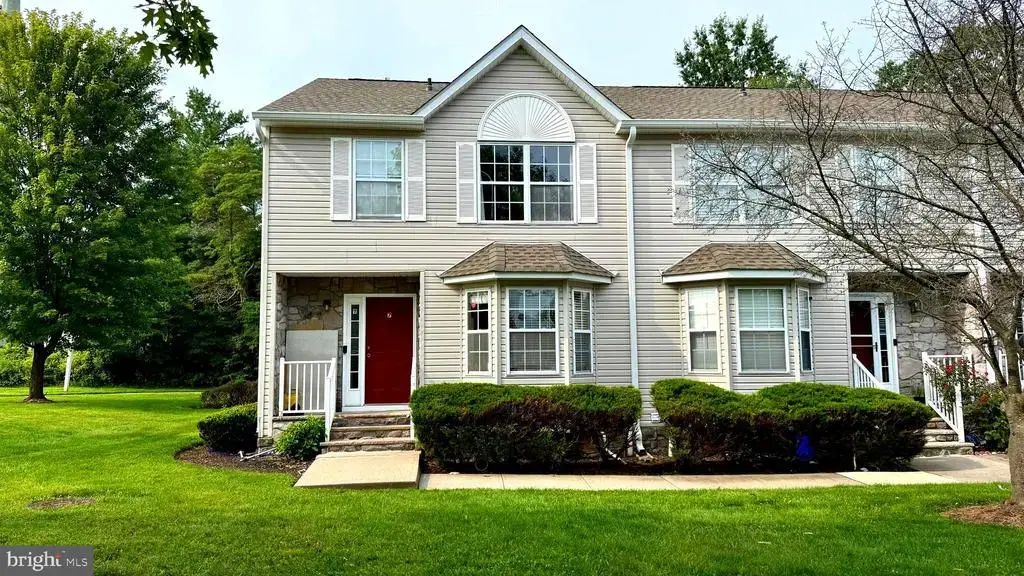 7 Jill Ct, SOMERSET