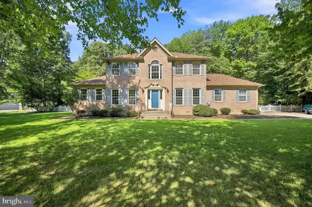 6313 Grant Chapman Dr, La Plata