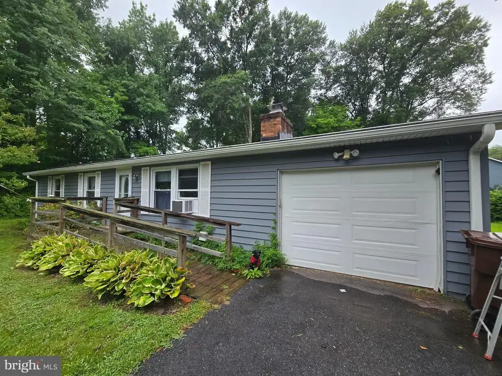 303 Charl Ct, STEVENSVILLE