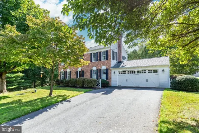 511 Tanglewood Dr, Sykesville