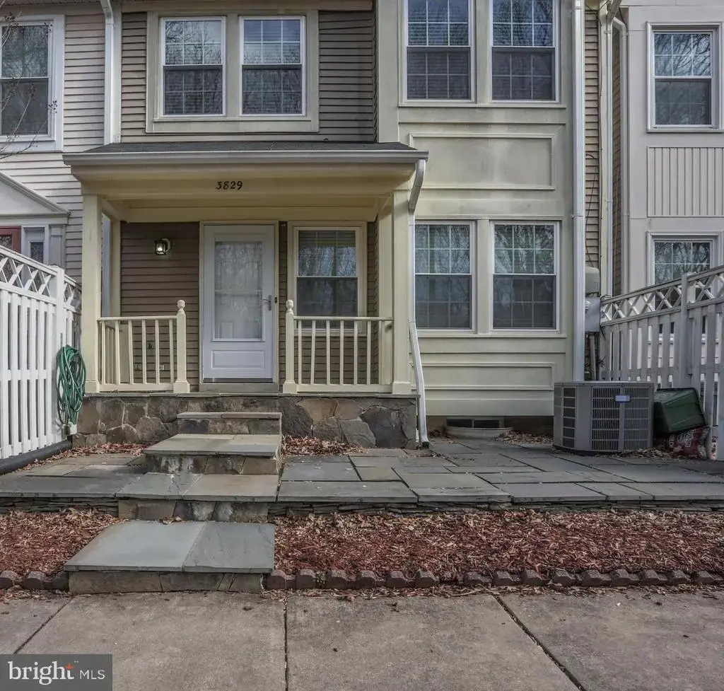 3829 Salemway Ct, WOODBRIDGE