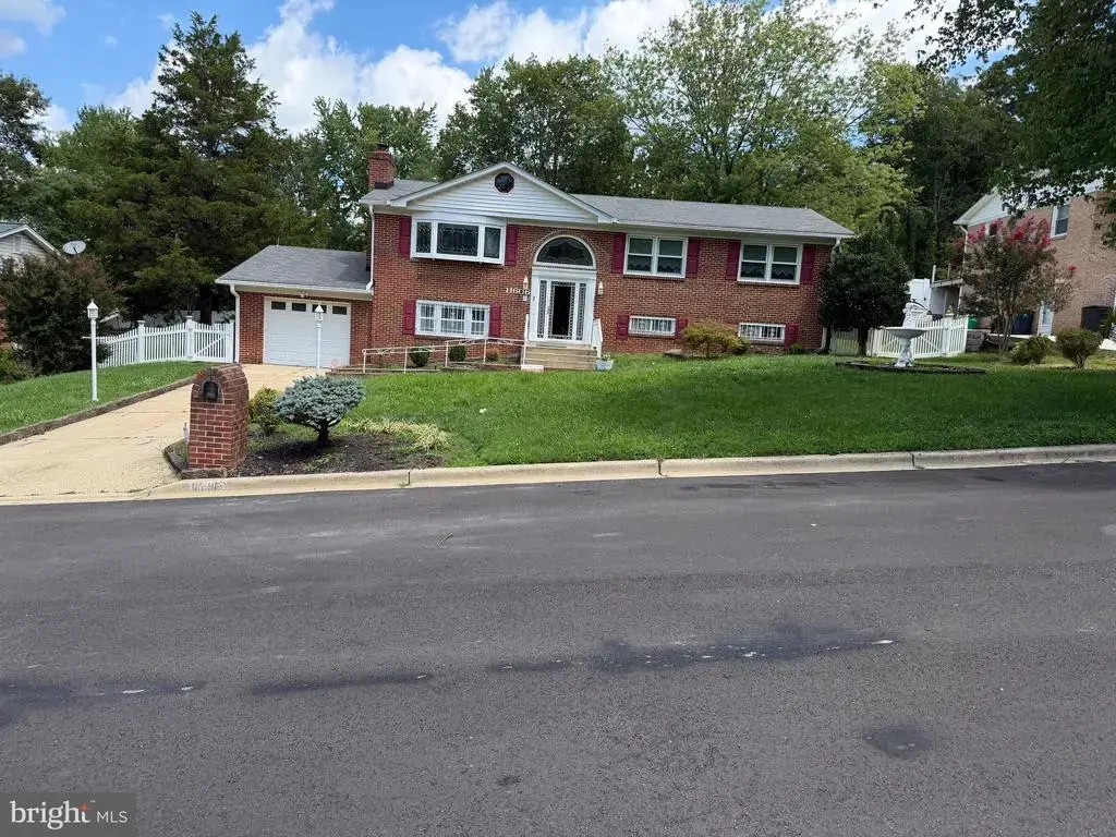 11606 Zareh Dr, CLINTON