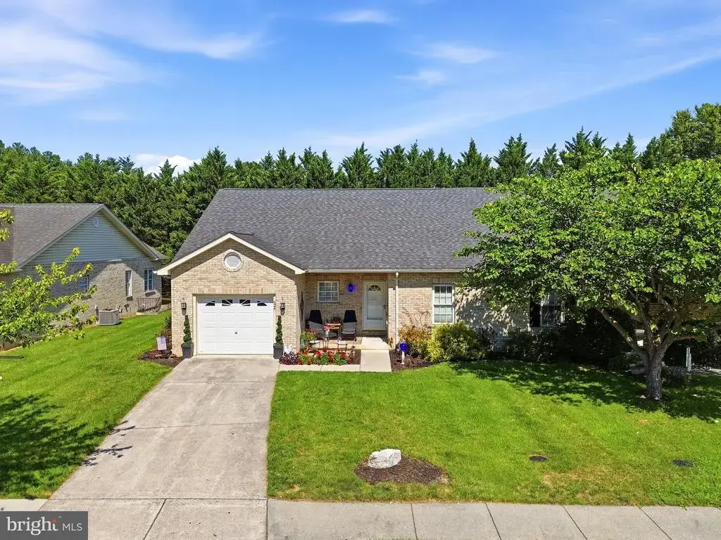 624 Allegheny Cir, WOODSTOCK