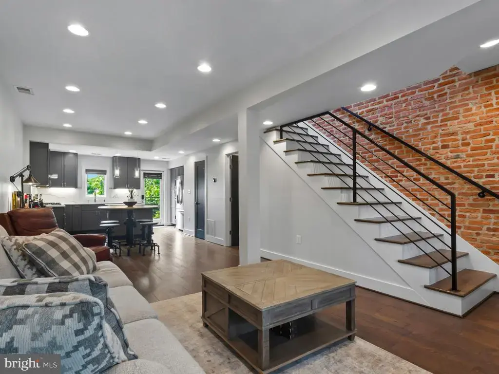 1279 Oates St Ne, WASHINGTON