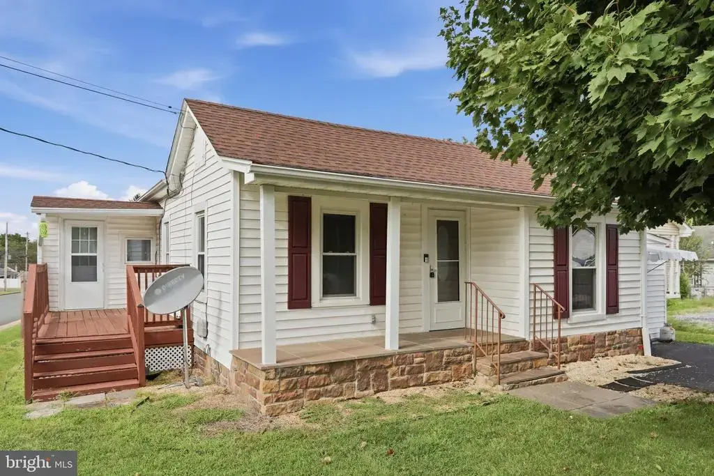 1450 Anderson St, FRONT ROYAL