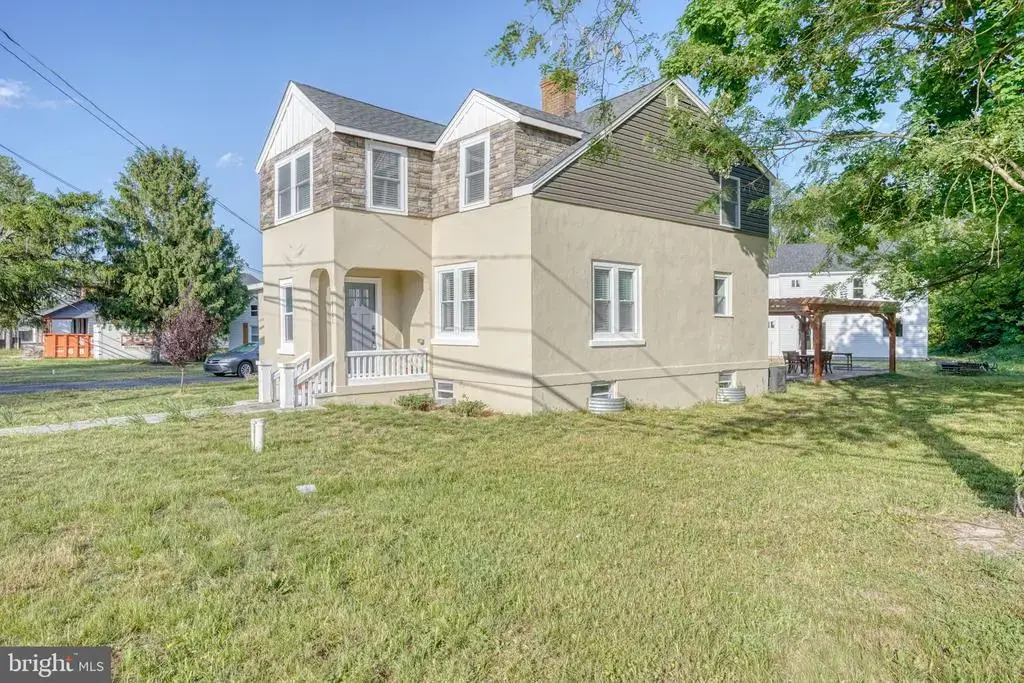 14161 Union Street Ext, MILTON