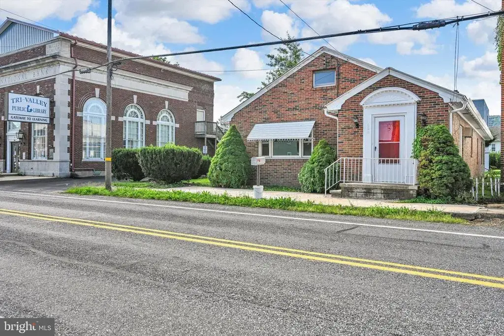 625 E Main St, HEGINS