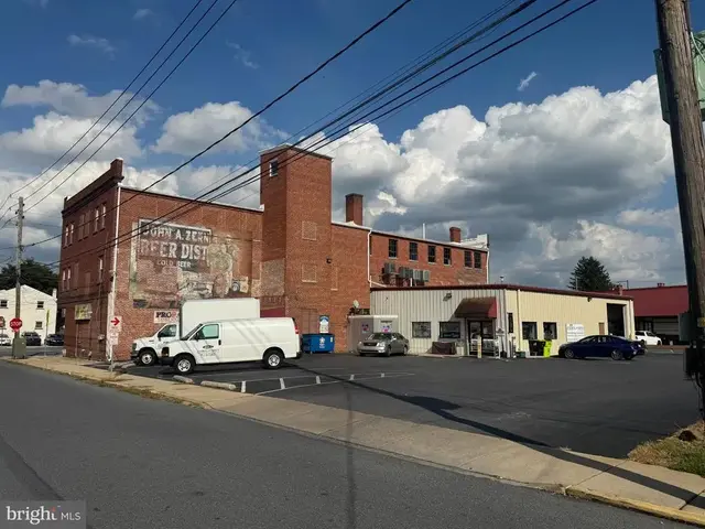 202 S Charlotte St, Manheim