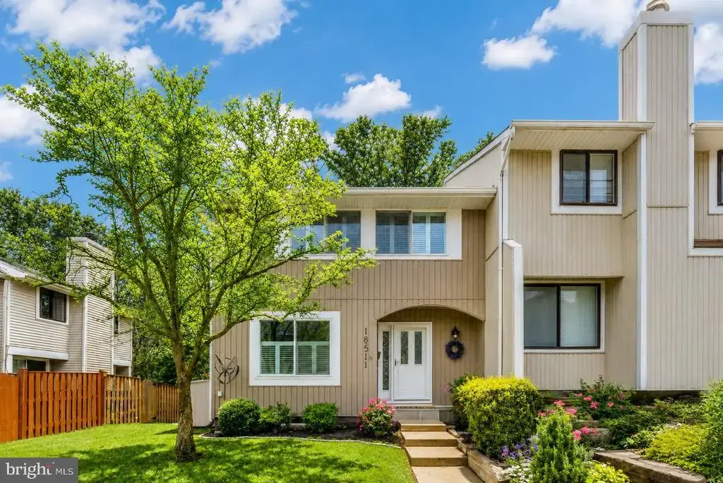 18511 Eagles Roost Dr, GERMANTOWN