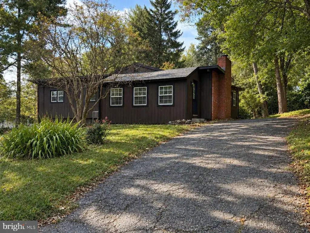 411 Cardinal Dr, FRONT ROYAL