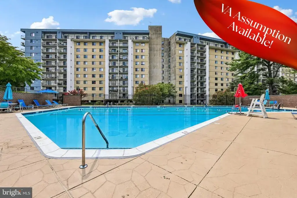 3800 Powell Ln #1004, FALLS CHURCH