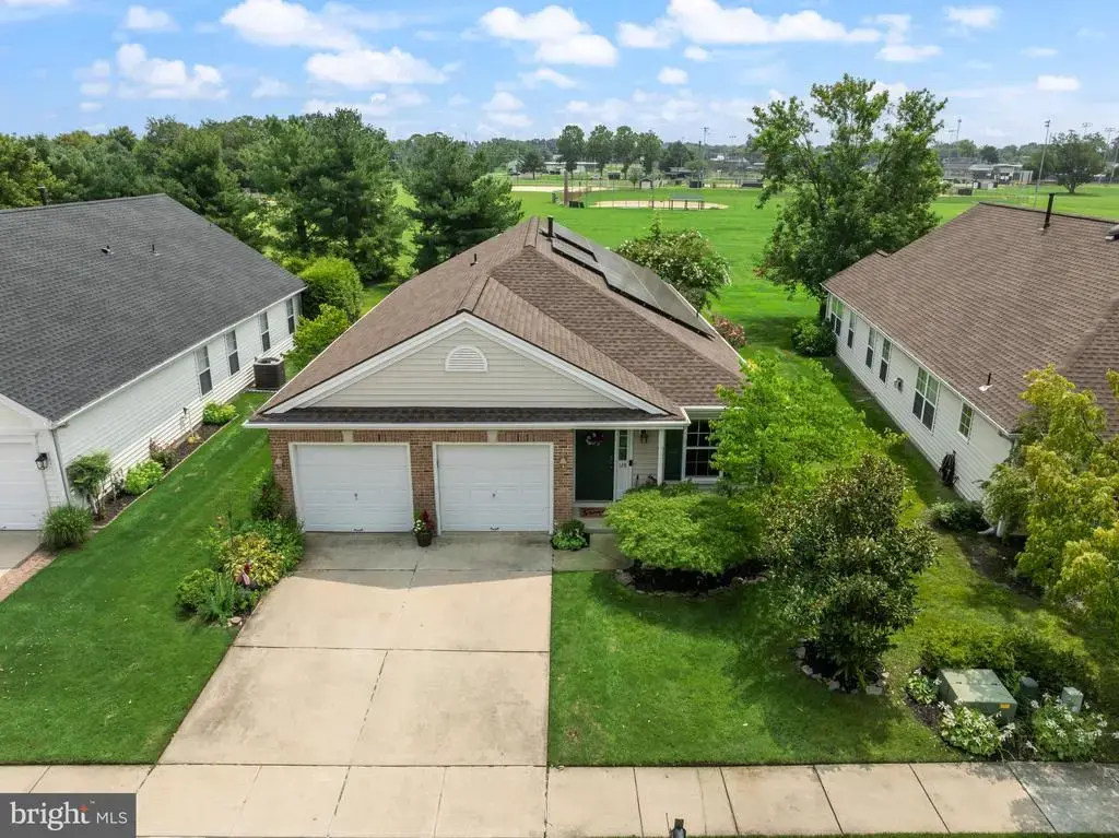 128 Sandpiper Ln, WEST DEPTFORD
