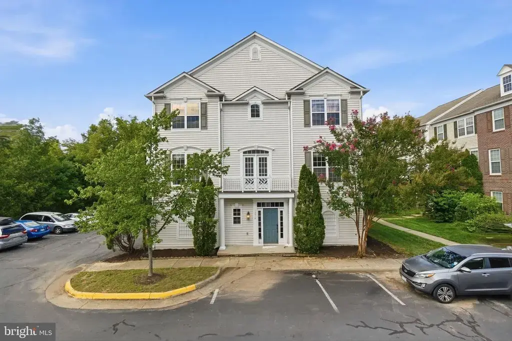 13318 Summer Garden Walk, CENTREVILLE