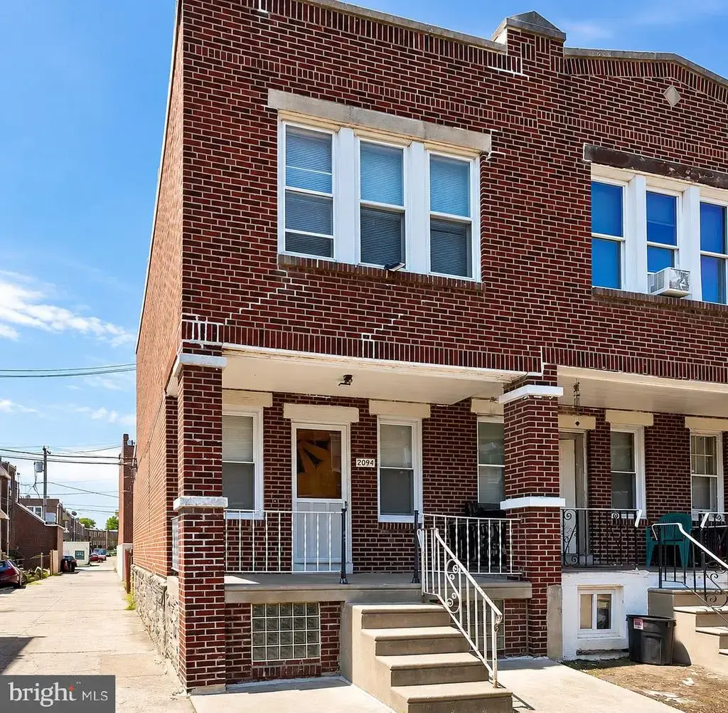 2094 Carver St, PHILADELPHIA