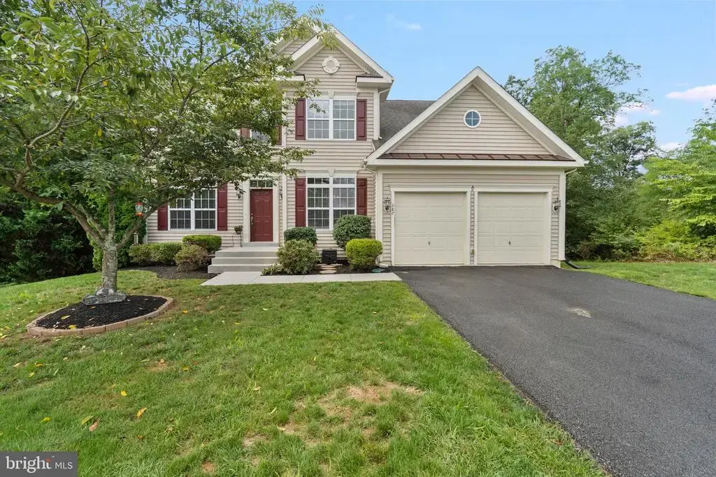 287 Lackawanna Ln, FALLING WATERS