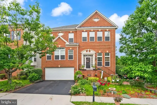 7202 Gray Heights Ct, Alexandria