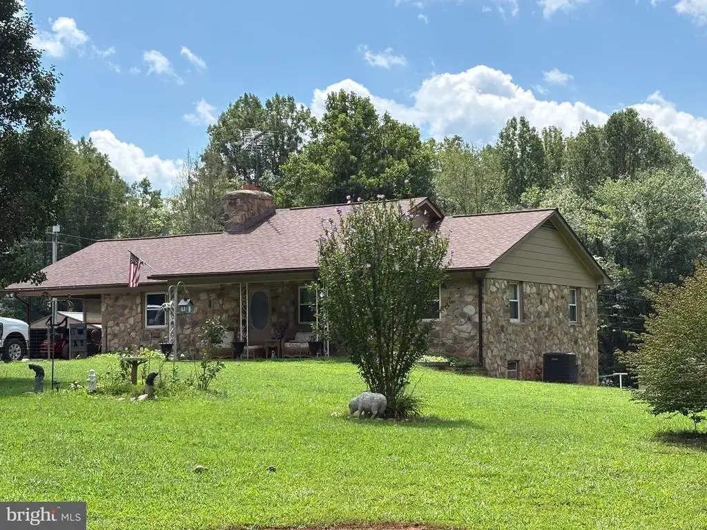 2242 Shelby Rd, MADISON