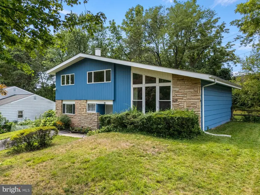 41 Camelot Dr, PLYMOUTH MEETING