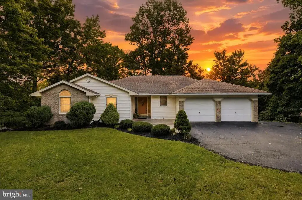430 Forbes Rd, BEDFORD