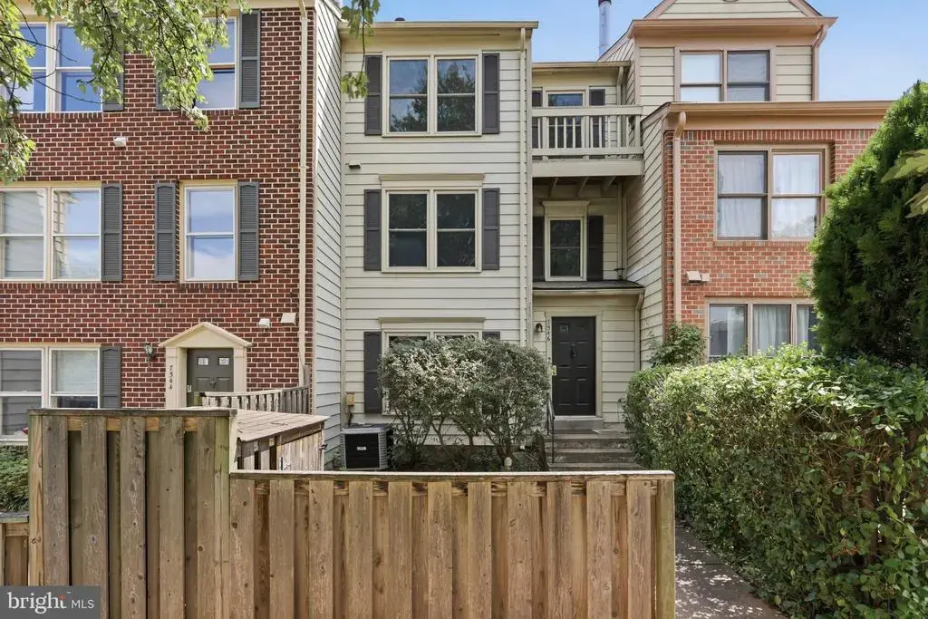 7546 Emerald Dr, MANASSAS