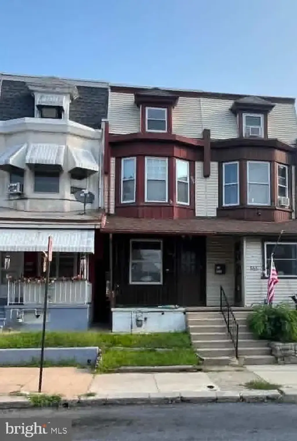 563 Perry St, READING