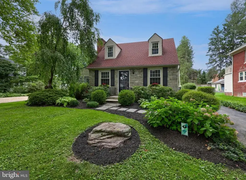 27 Hess Blvd, LANCASTER