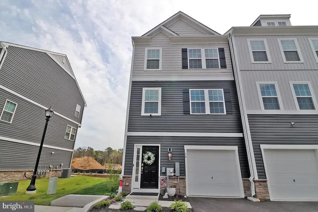 16 Baybreeze Dr, WARETOWN