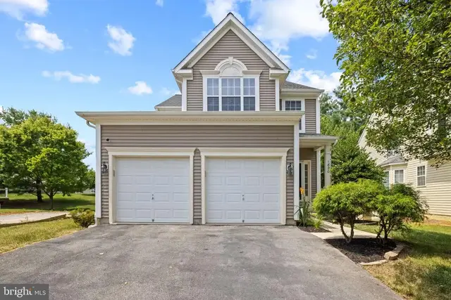 1820 N Greenleese Dr, Frederick