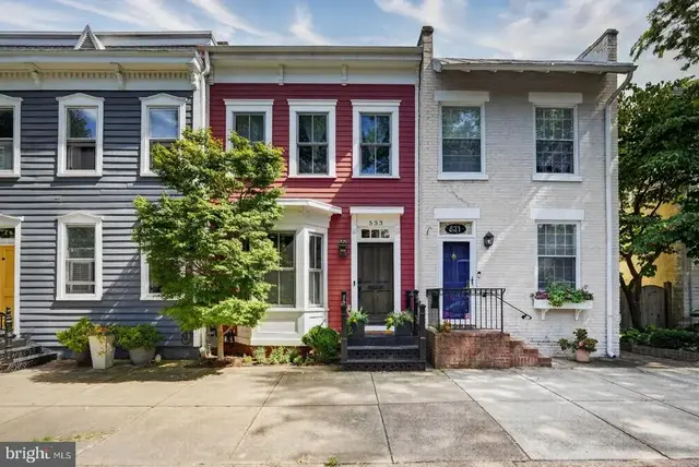 533 N Columbus St, Alexandria