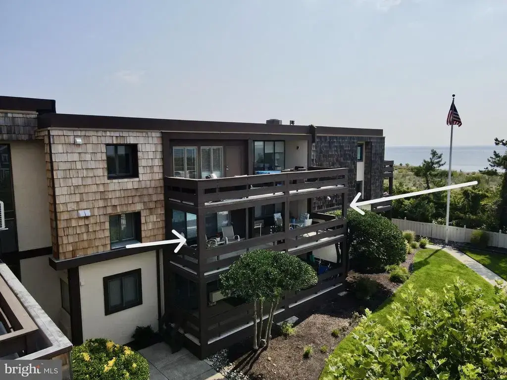 66 20th St E #203, AVALON
