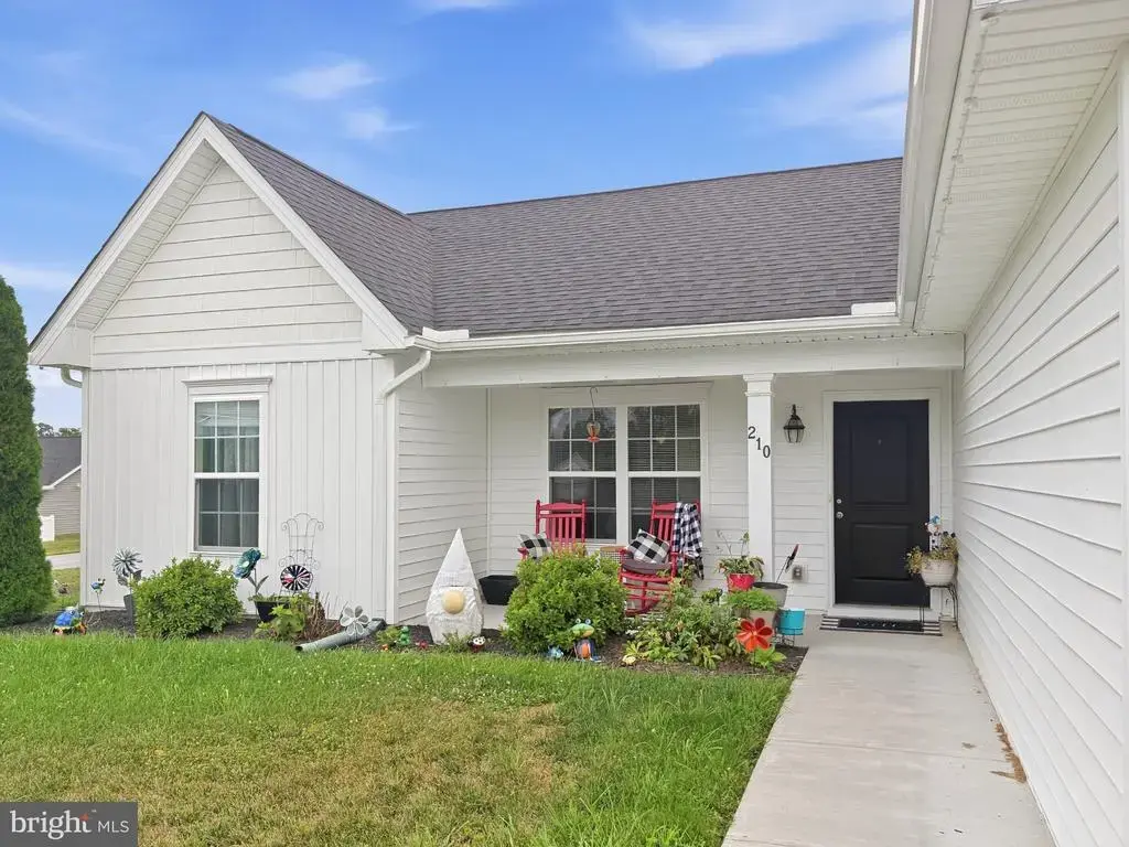 210 Aristides Way, MARTINSBURG