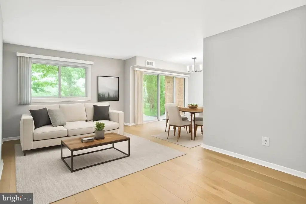 8001 Chanute Pl #5, FALLS CHURCH