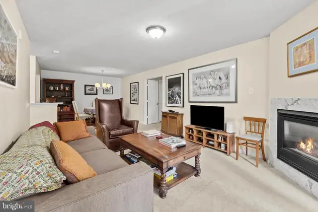 603 Burtons Cove Way #9, Annapolis