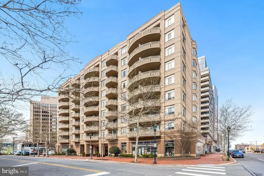 4801 Fairmont Ave #810, BETHESDA