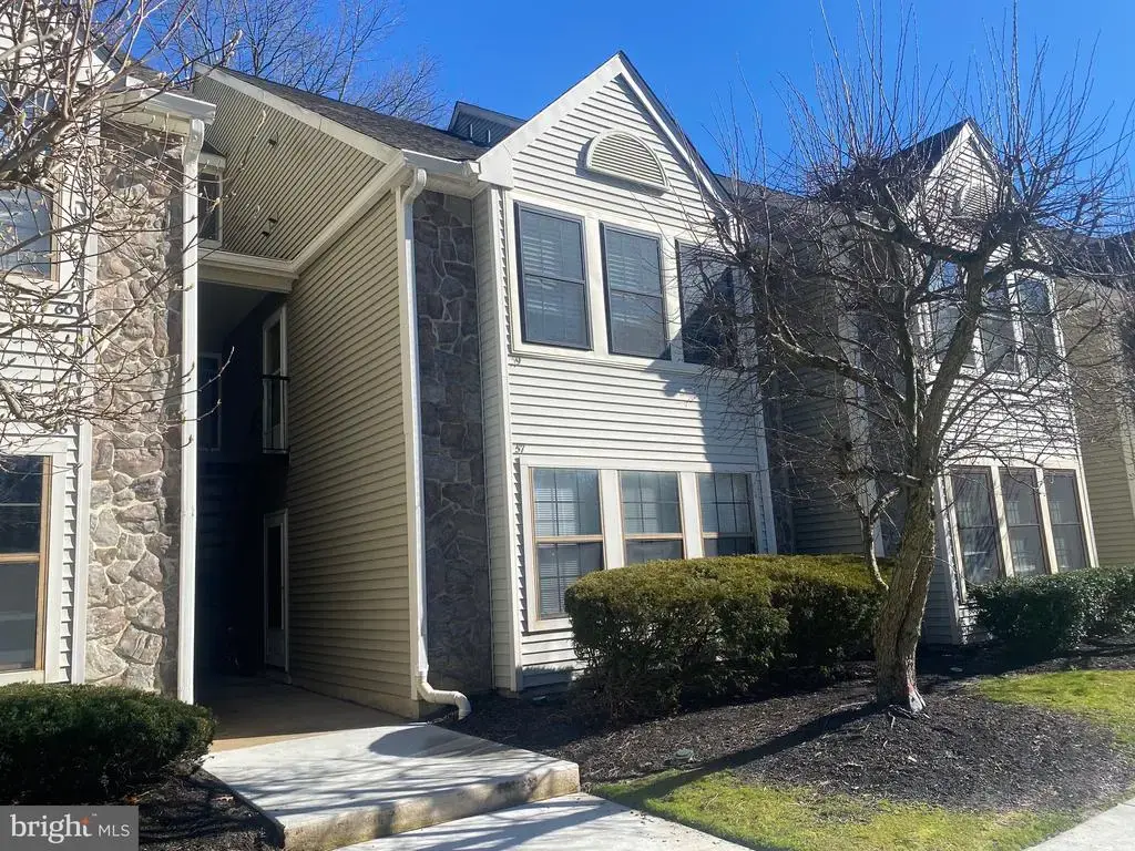 57 Summit Ct, MARLTON