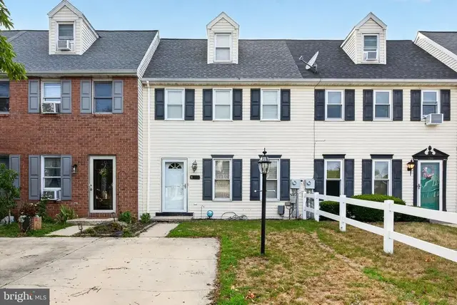134 Ashley Dr, Ephrata